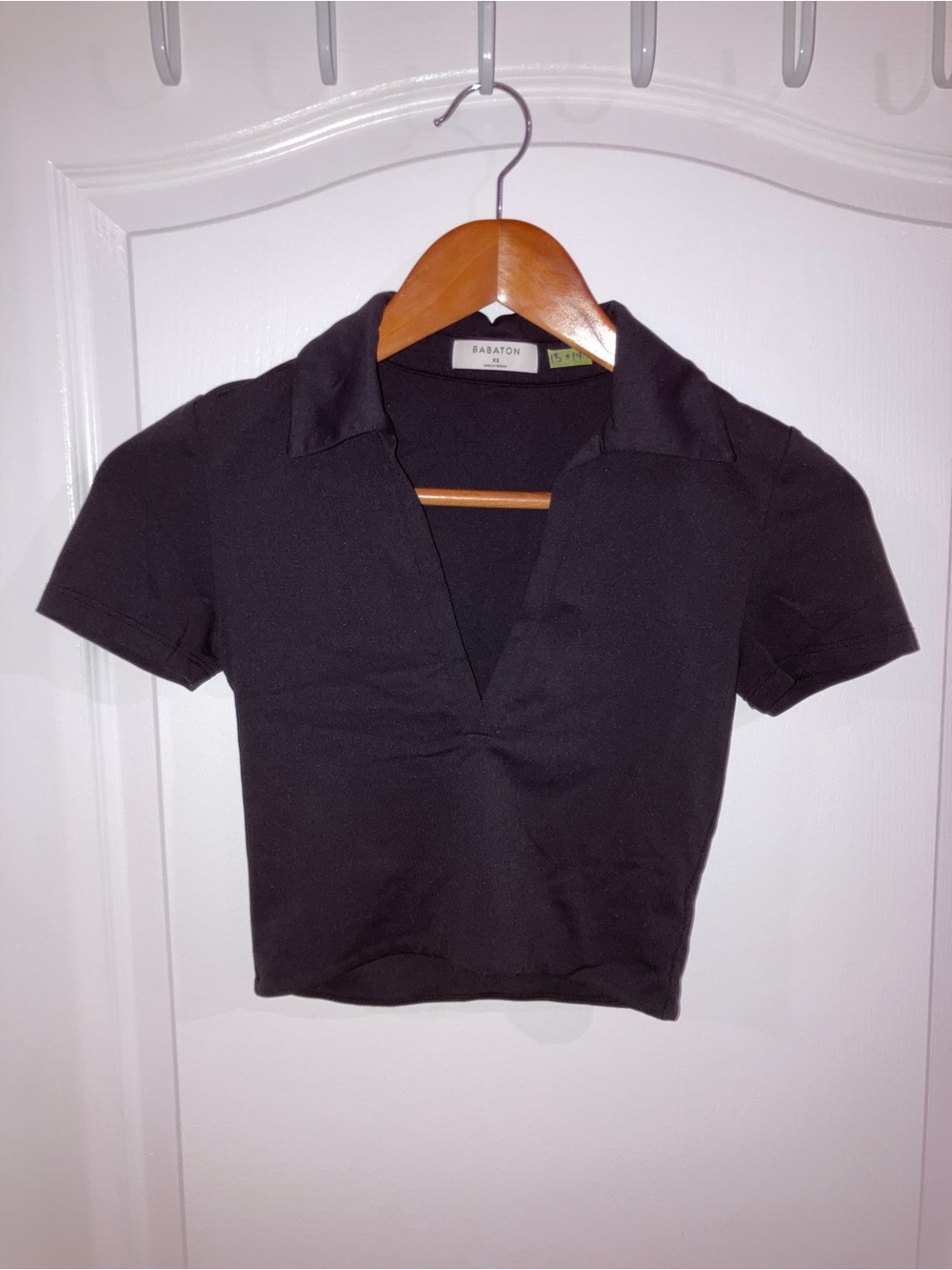 Babaton Black Polo V-Neck Crop Top - size XS